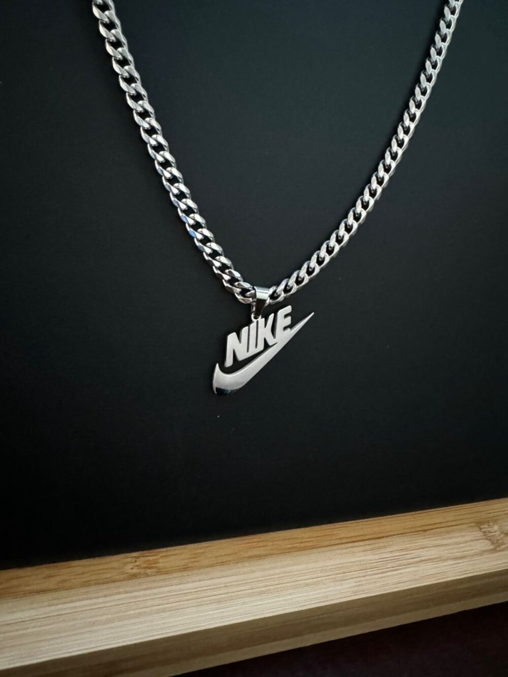 Silver Nike Necklace - Nike Swoosh Pendant - 5mm Cuban 22" Chain - Unisex